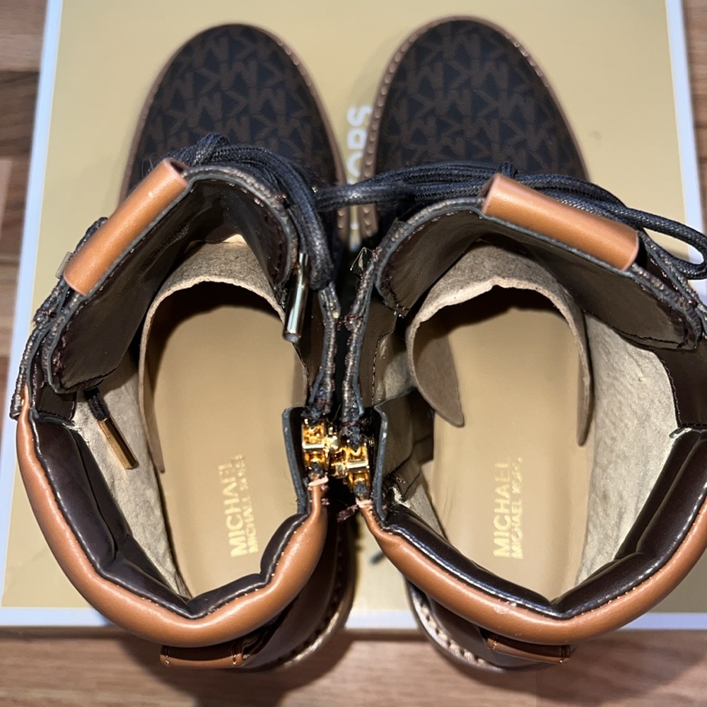 Michael Kors Trudy Bootie - Picture 10 of 10